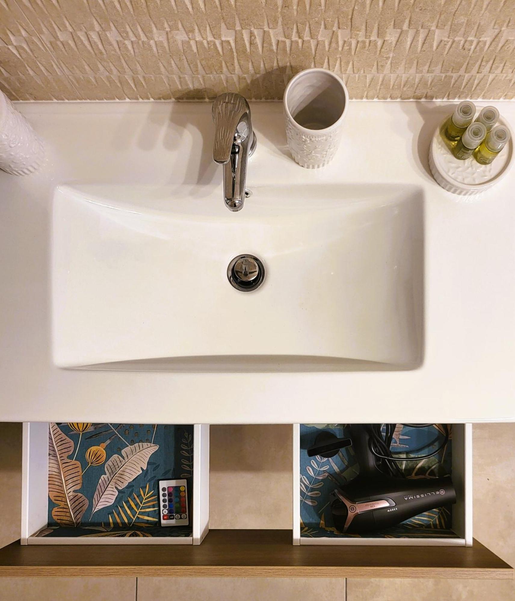 La Dimora Dell'Arte Bed & Breakfast Bari Bagian luar foto